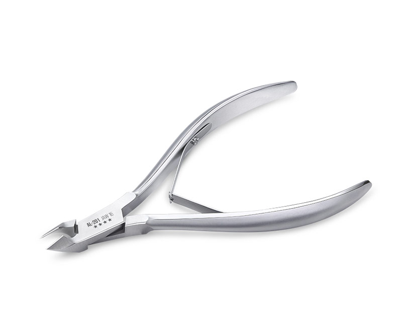 NAIL NIPPERS