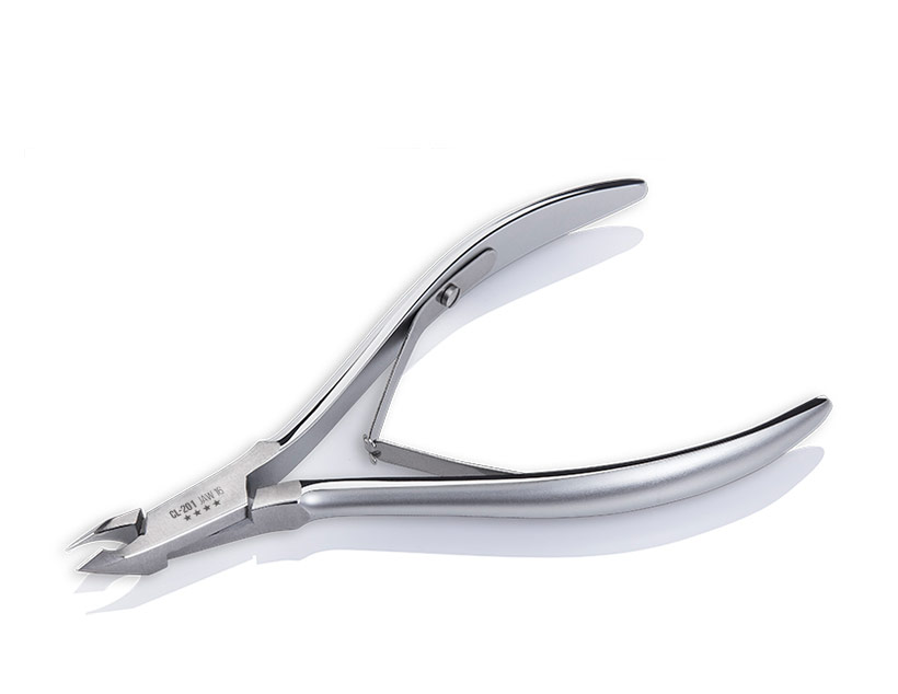 CUTICLE NIPPERS